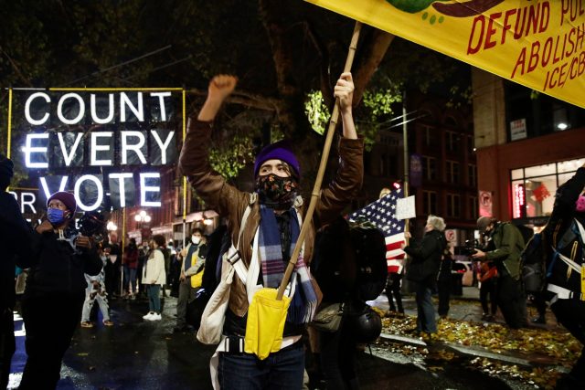 Americké demonstrace: Sečtěte každý hlas  (Washington on November 4,  2020) | foto: Fotobanka Profimedia