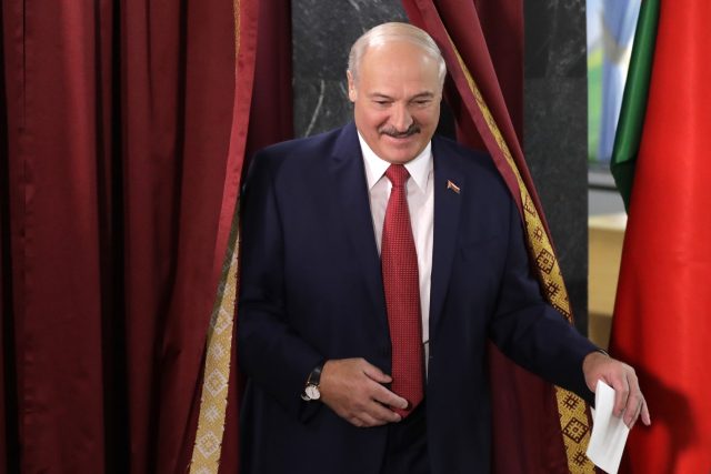 Alexandr Lukašenko,  prezident Běloruska | foto: Sergei Grits,  ČTK/AP