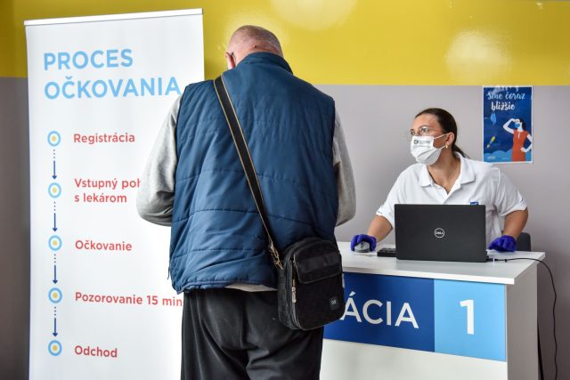 Očkování proti covidu-19 na Slovensku | foto: Fotobanka Profimedia