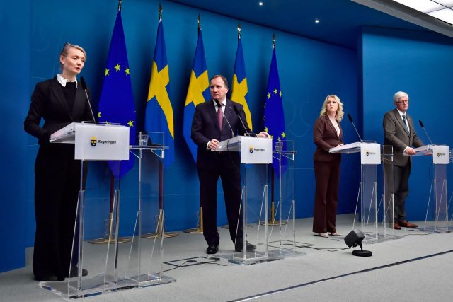 švédská vláda,  premiér Stefan Lofven na tiskové konferenci ke koronaviru  (Stockholm,  26 Nov 2020) | foto: Fotobanka Profimedia