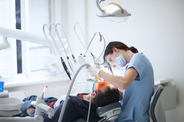 Zubařský zákrok | foto: Shutterstock