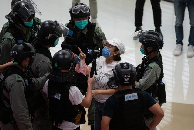Nepokoje v Hongkongu | foto: Fotobanka Profimedia