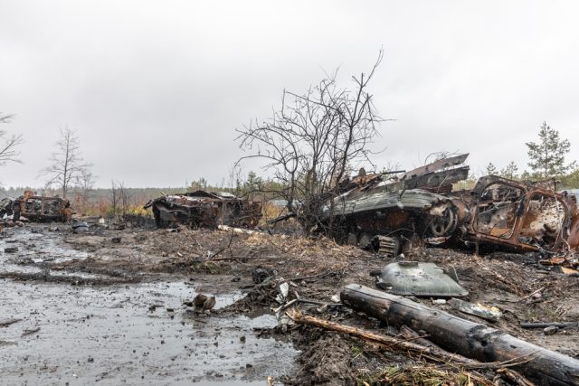 Zničené ruské tanky u vesnice Dmytrivka v Oděské oblasti na Ukrajině | foto: Shutterstock