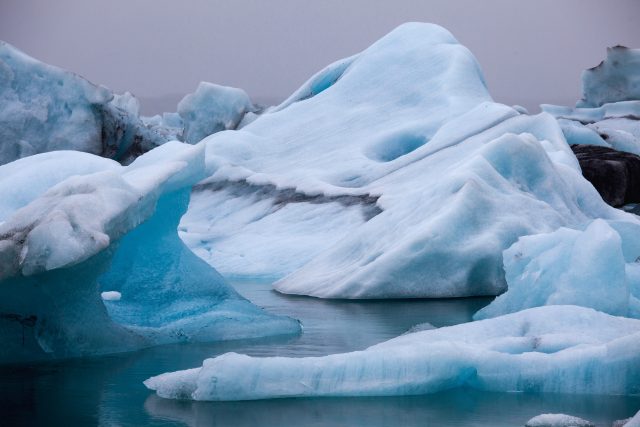 Ledové útvary na Islandu | foto: Fotobanka Profimedia