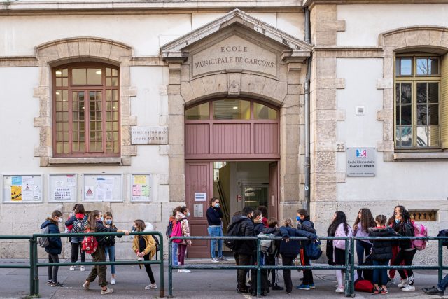 Francie školy nezavírá | foto: Fotobanka Profimedia