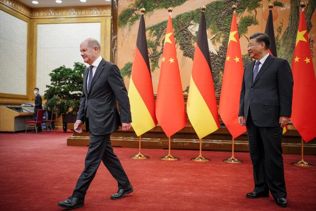 Německý kancléř Olaf Scholz a čínský prezident Si Ťin-pching | foto: Fotobanka Profimedia