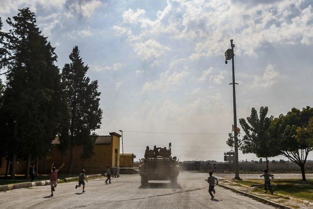Boje na turecko-syrské hranici | foto:  Emrah Gurel,  ČTK/AP