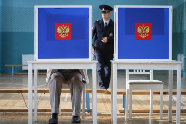 Komunální volby v Rusku | foto: Dmitry Lovetsky,  ČTK/AP