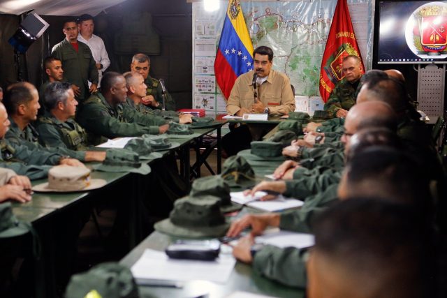 Venezuelský prezident Nicolás Maduro během pracovního setkání s veliteli vojenských složek v Caracasu | foto: Fotobanka Profimedia