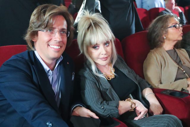 Ruská popová hvězda Alla Pugačovová a její manžel Maxim Galkin,  který je komikem a televizním moderátorem | foto: Fotobanka Profimedia