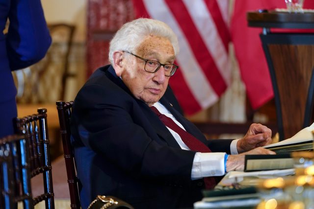 Veterán světové diplomacie a bývalý americký ministr zahraničí Henry Kissinger | foto: Fotobanka Profimedia