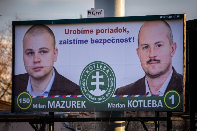 Předvolební billboardy Kotlebovy Ľudové strany Naše Slovensko | foto: Fotobanka Profimedia