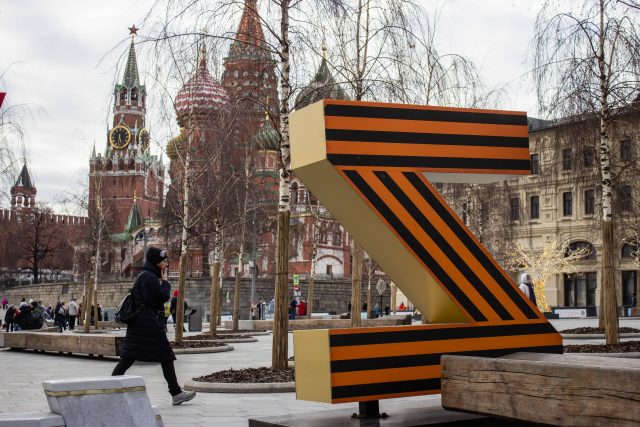 Písmeno Z v moskevském parku se stalo symbolem ruských vojenských jednotek | foto: Fotobanka Profimedia