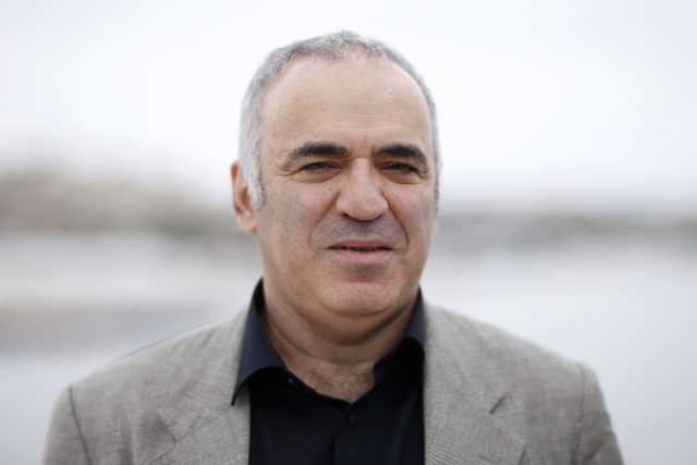 Ruský šachový velmistr Garri Kasparov | foto: Stephane Mahe,  Reuters