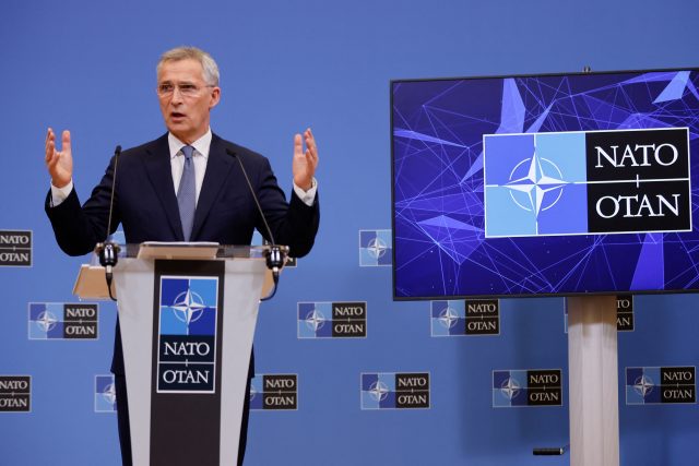 Generální tajemník NATO Jens Stoltenberg | foto:  Johanna Geron,  Reuters