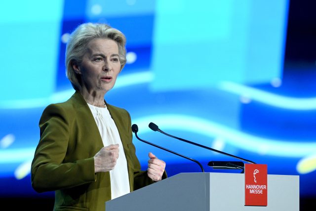 Šéfka Evropské komise Ursula von der Leyenová | foto: Annegret Hilse,  Reuters