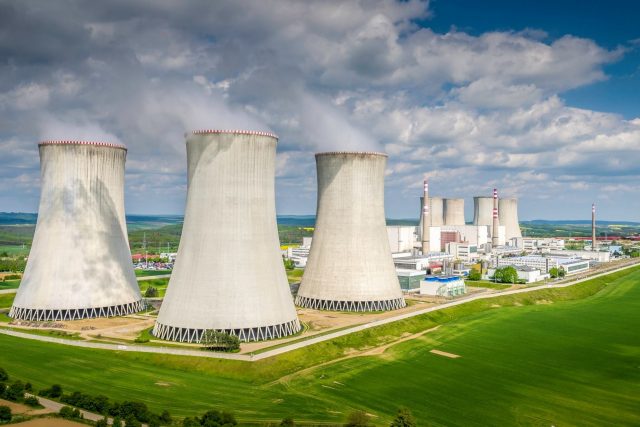 Odklad rozhodnutí o výstavbě dalšího reaktoru podle poslance Jana Zahradníka ohrožuje energetickou budoucnost Česka. Hrozí,  že po roce 2035 přestaneme být soběstační | foto: Informační centrum JE Dukovany