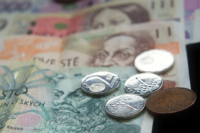 Peníze  (ilustrační foto) | foto: vkombajn,  Pixabay,  CC0 1.0