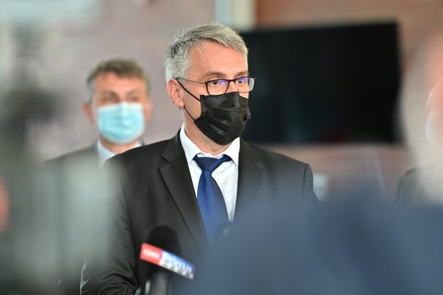 Ministr obrany Lubomír Metnar | foto: Úřad vlády ČR