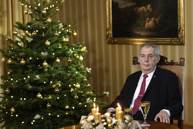 Prezident Miloš Zeman při vánočním poselství 2019 | foto: Michal Krumphanzl,  ČTK