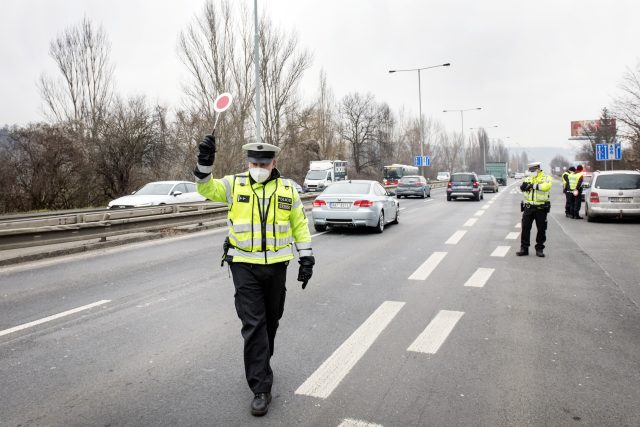 Policejní kontrola | foto: Michaela Danelová,  iROZHLAS.cz