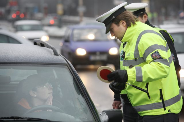 Jste pro zavedení tolerance 0, 5 promile alkoholu u řidičů na českých silnicích,  nebo ne? | foto: Jan Schejbal / Empresa Media,  Fotobanka Profimedia