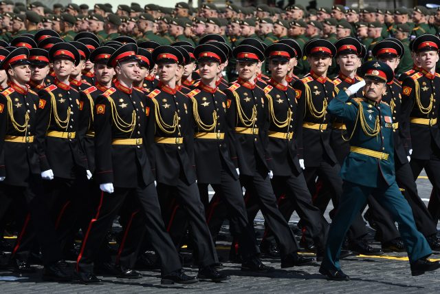 Ruští kadeti na vojenské přehlídce ke Dni vítězství,  Rudé náměstí v Moskvě,  9. května 2022 | foto: Evgeny Biyatov,  Profimedia