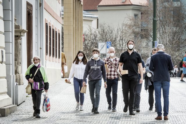 Přijde další vlna pandemie?  | foto: Michaela Danelová,  iROZHLAS.cz