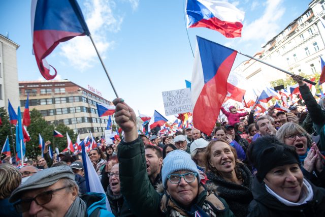 Protivládní demonstrace na Václavském náměstí. | foto: René Volfík,  iROZHLAS.cz