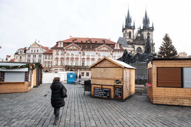Zrušené vánoční trhy na Staroměstském náměstí | foto: René Volfík,  iRozhlas