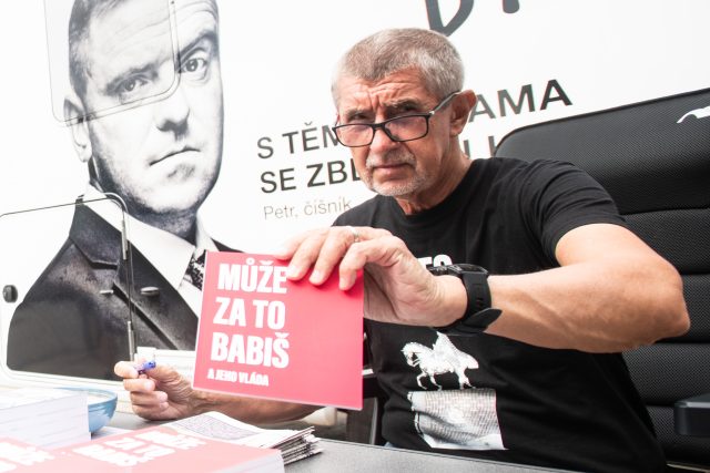 Bývalý premiér a dnes poslanec Andrej Babiš před časem prohlásil,  že i když by byl v kauze Čapí hnízdo odsouzen,  zůstane v politice,  to znamená,  že se nevzdá svého mandátu | foto: René Volfík,  iRozhlas