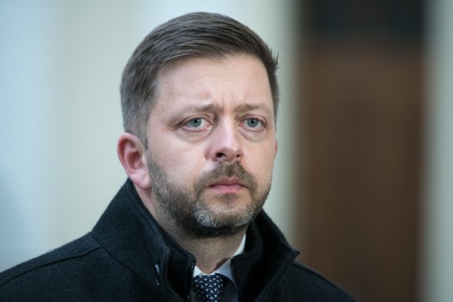 Ministr vnitra,  Vít Rakušan po setkání s prezidentem. | foto: René Volfík,  iROZHLAS.cz