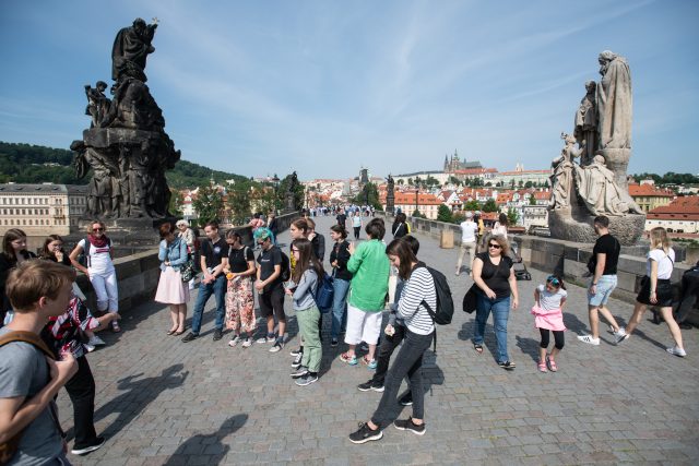 turisté v Praze | foto: René Volfík,  iROZHLAS.cz
