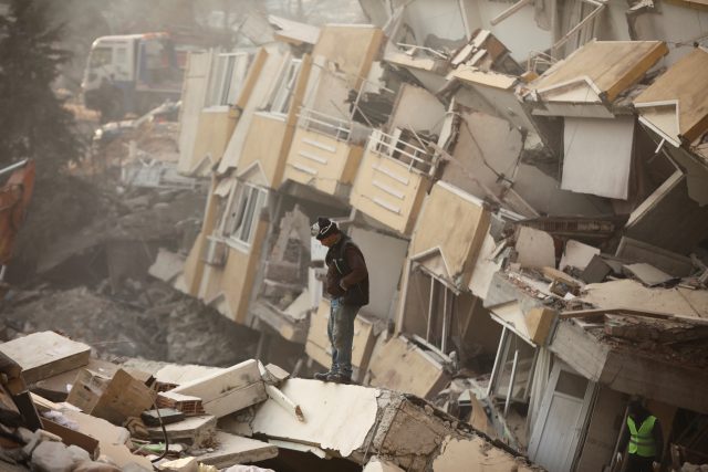 Zemětřesení v Turecku | foto: Stoyan Nenov,  Reuters