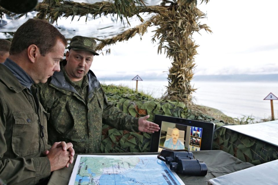 Ruský premiér Dmitrij Medvěděv navštívil Kurilské ostrovy | foto: ČTK