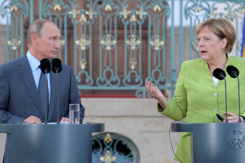Jednání Angely Merkelové s Vladimirem Putinem | foto: Reuters