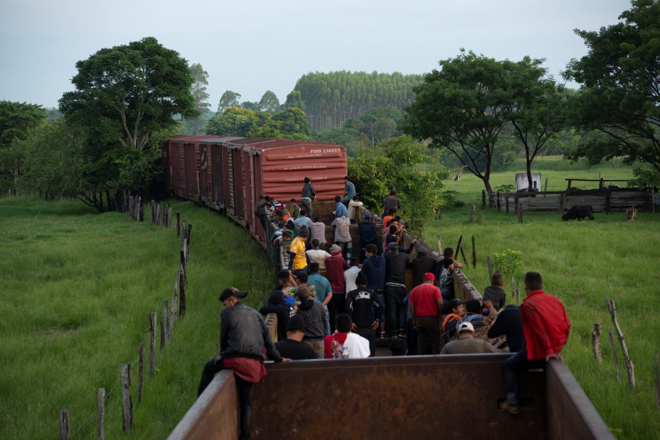 Úřad vysokého komisaře OSN pro uprchlíky kritizuje zpřísnění podmínek pro získání azylu ve Spojených státech | foto: Isabel Mateos,  Reuters