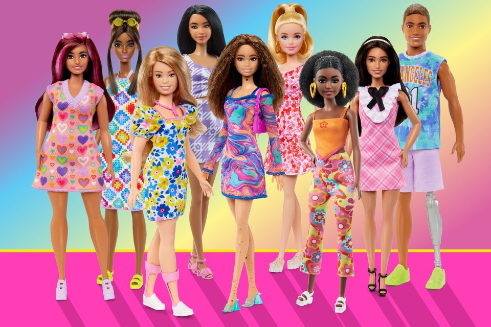 Panenka Barbie s Downovým syndromem rozšířila sérii panenek s jinými proporcemi těla,  odstíny pleti,  vlasy nebo barvami očí | foto: Profimedia