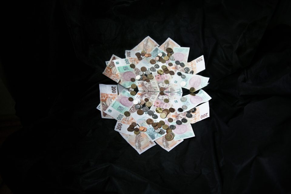 Peníze,  finance  (ilustrační foto) | foto: Michaela Danelová,  Český rozhlas,  Český rozhlas