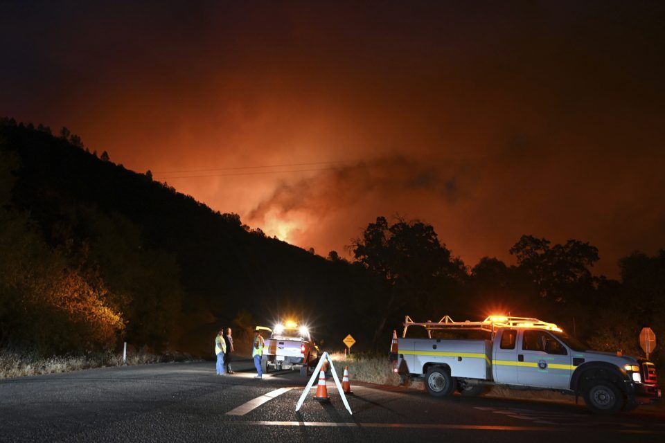 Požár Oak v Kalifornii | foto: Eric Zamora,  ČTK / AP / Eric Paul Zamora