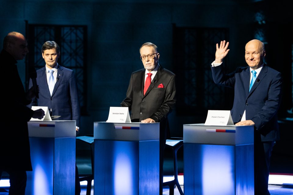 Prezidentská debata České televize. Pavel Fischer,  Jaroslav Bašta,  Marek Hilšer | foto: René Volfík,  iROZHLAS.cz
