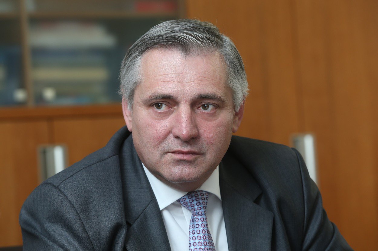 Předseda Úřadu pro ochranu hospodářské soutěže Petr Rafaj (dříve ČSSD).