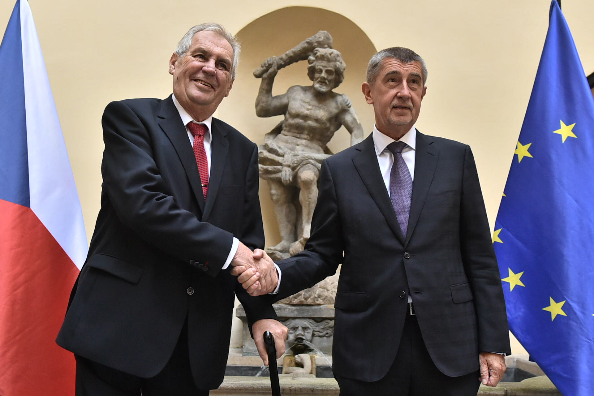 Prezident Miloš Zeman a premiér Andrej Babiš