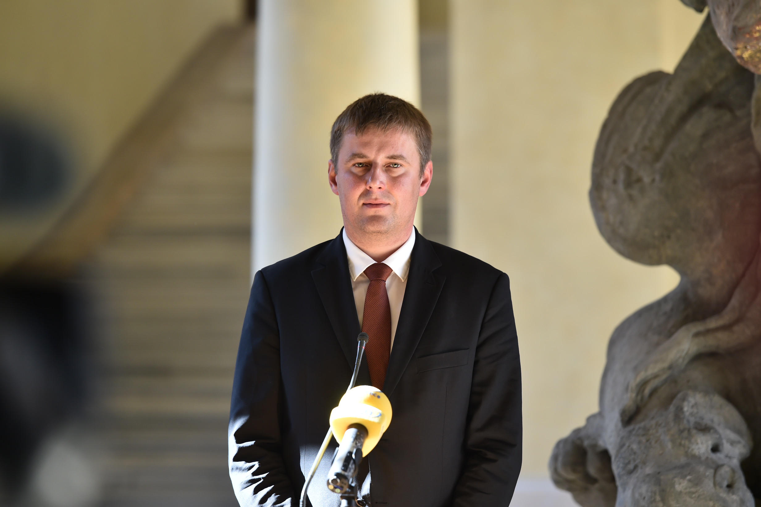 Ministr zahraničních věcí Tomáš Petříček z ČSSD.